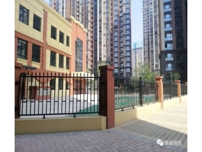 圍墻欄桿